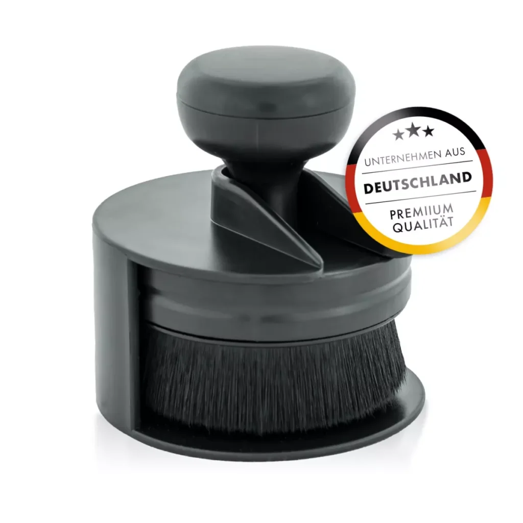 chemicalworkz Tire Dressing Brush – Четка за нанасяне на дресинг върху гуми